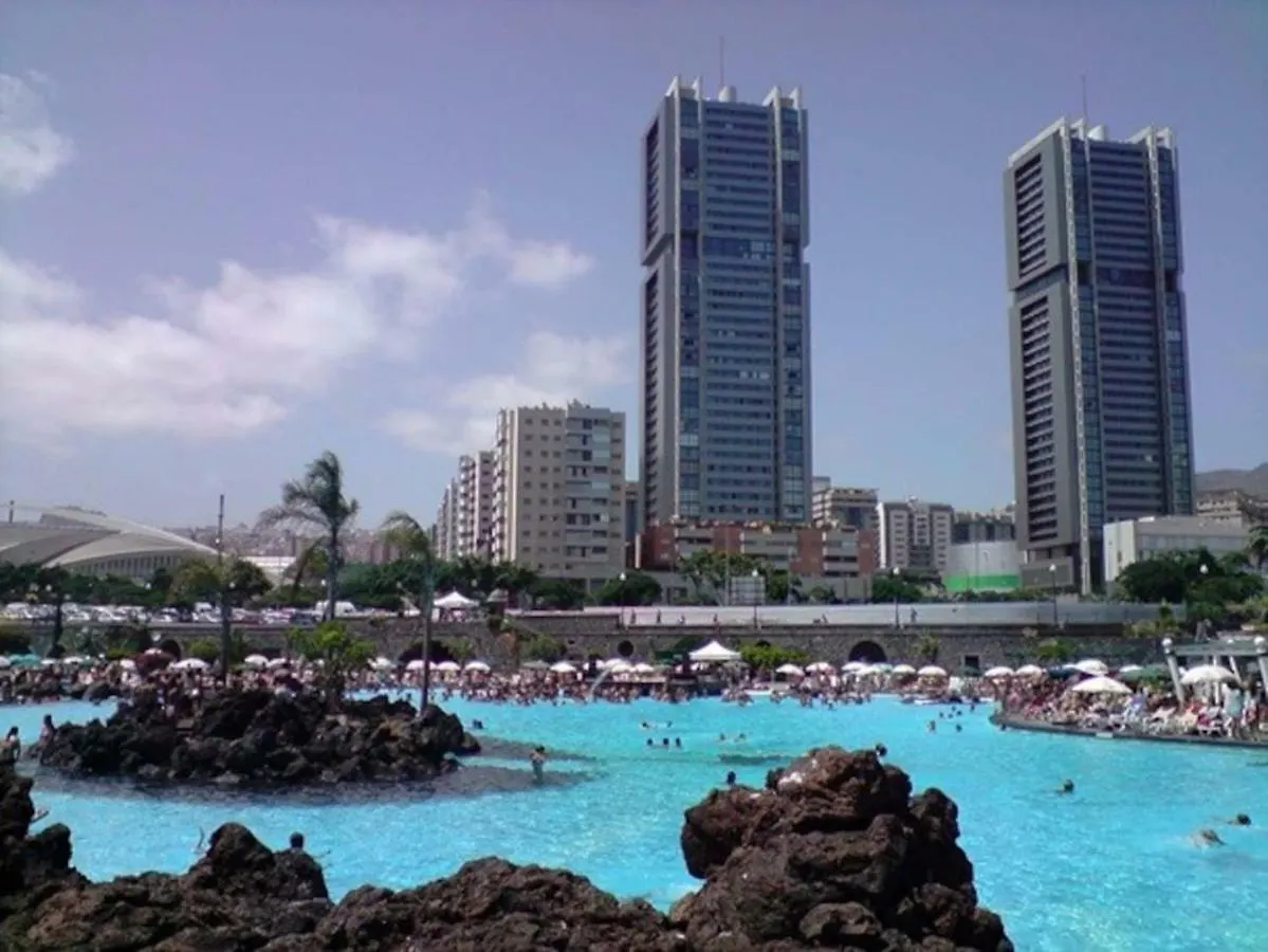 Kontakt z Apartamento Torre Uno Santa Cruz